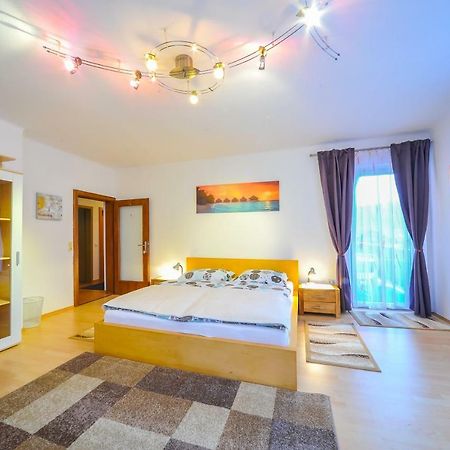 Privatzimmer Haus Erika Sankt Peter-Freienstein Eksteriør billede